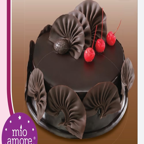 Mio Amore - A pretty birthday gift accompanied by a... | Facebook